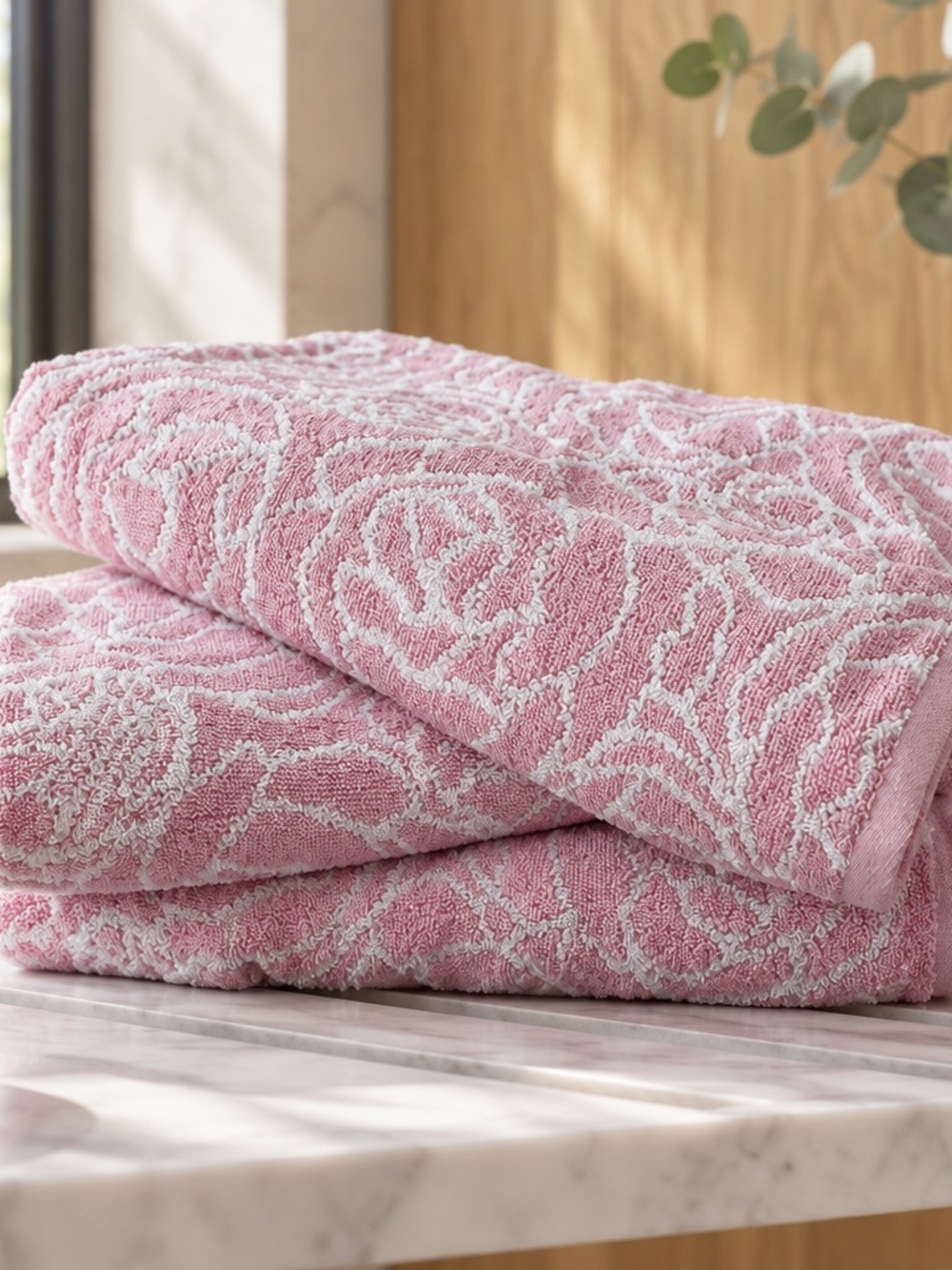 Betsey Johnson Plush Pink Rose Jacquard Bath Towel - Pink set of 3